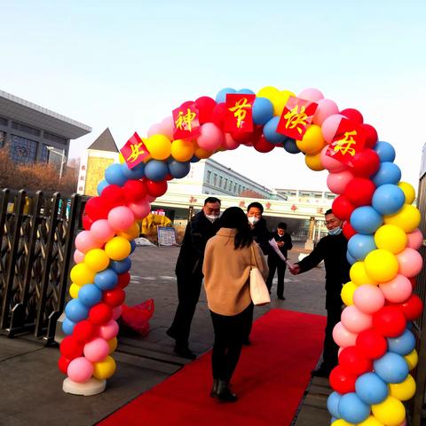 【情暖三八节，巾帼绽芳华】奎屯市第八中学开展庆祝“三八”妇女节系列活动