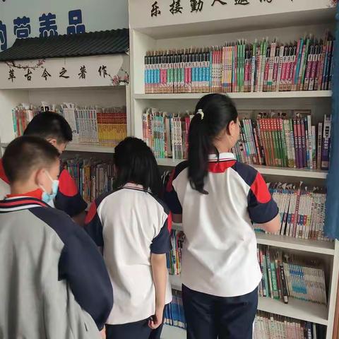我阅读我快乐——德州市建设街小学四年级一班阅览室读书活动