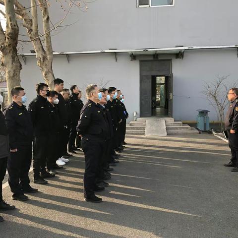 公用事业执法大队组织召开周例会