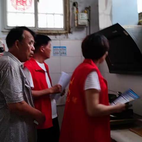 群众安全做为责任：小杨庄村安装天然气自闭阀
