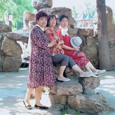 三个女人一台戏