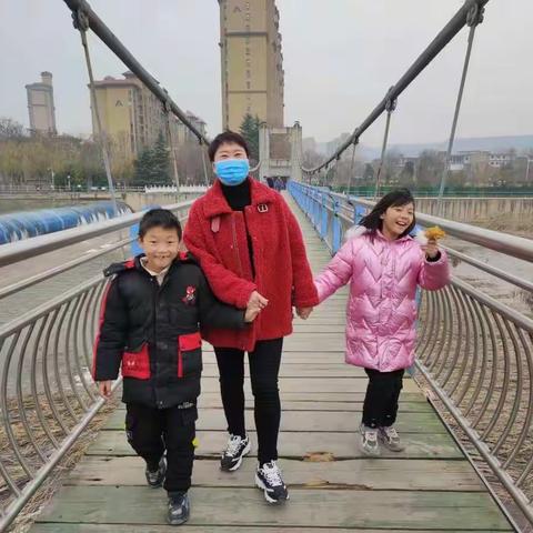 走进孩子心灵    爱心陪伴成长