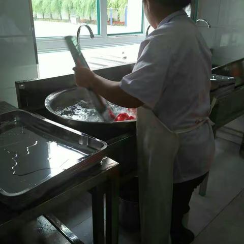 中央东路小学食堂