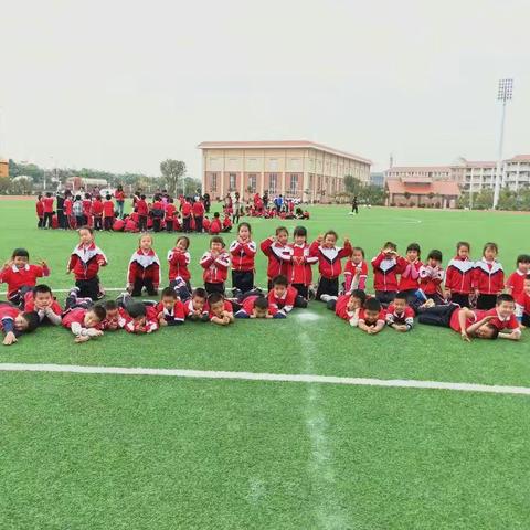 ⚽⚽121的小精灵们🏃🏃   小学的第一次体育节🏀