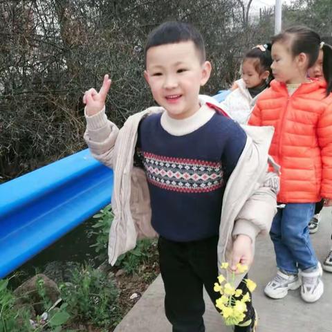 “春天里的美丽约会”——大二班主题活动