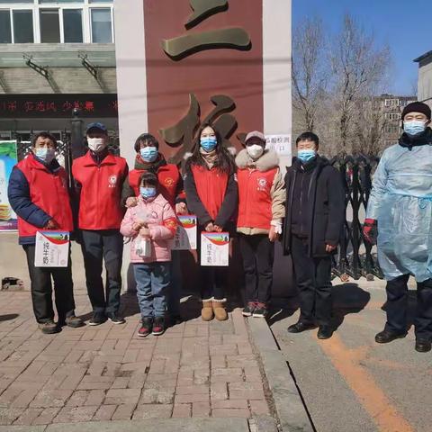 病毒无情人有情，奉献爱心见真情