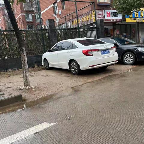 践行雷锋精神为民办实事，服务暖人心