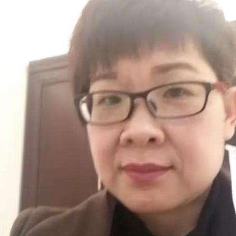 新乡县委老干部局组织学习习近平讲话。