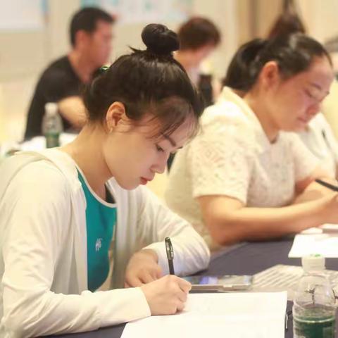 “专家授课精彩多，语音培训正当时！”——2022中小学教师普通话水平提升培训（F301）
