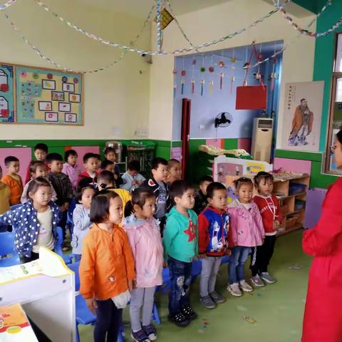 金色十月，我们在阳光下成长