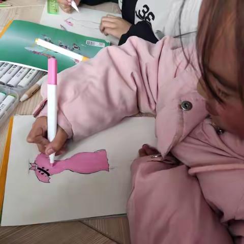 杜关镇中心小学三年级《旗袍设计》优秀作品分享