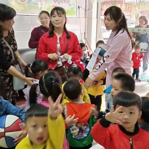 警钟长鸣：杨山幼儿园幼儿防拐骗演练总结（副本）