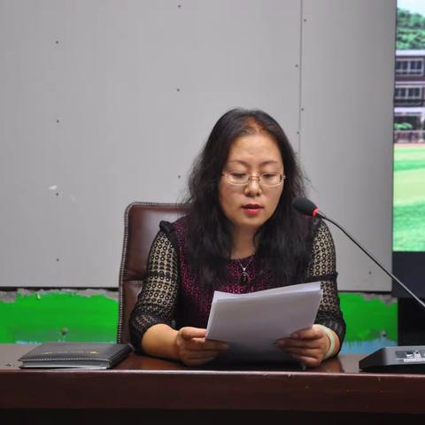 “青蓝结对、携手共进 ”承德市第三中学“青蓝工程”师徒结对启动仪式暨培训会