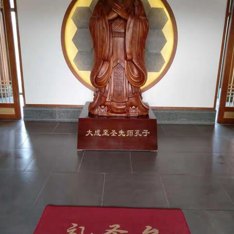 公益读书会 开始报名啦 任何一个人把【论语】读上一百遍 都会脱胎换骨👍👍👍