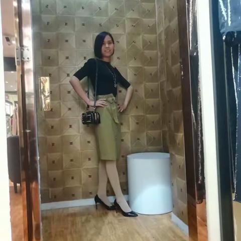 家乐园BSG香港博洋服饰新款到，恭候新老顾客的选购