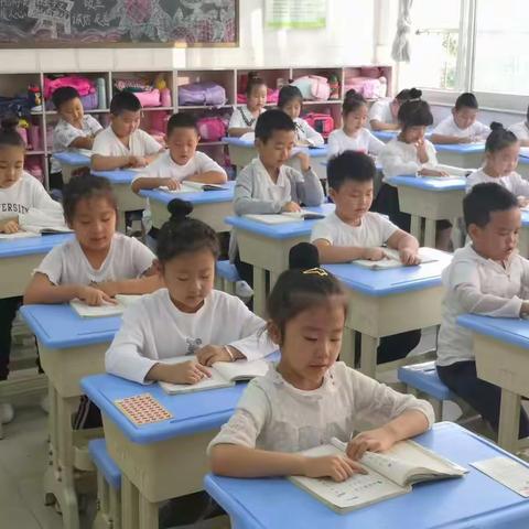 书香伴成长———记烟台经济技术开发区金城小学晨诵习惯养成的总结分享