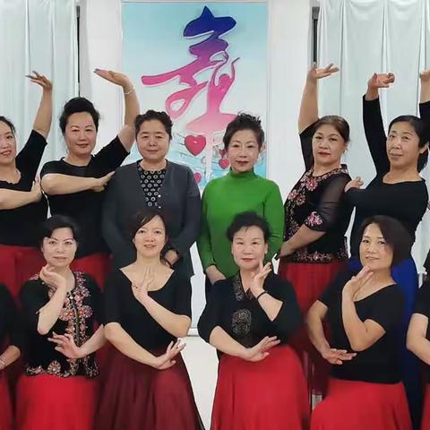 【2023老年大学维族舞蹈班】年末毕业季