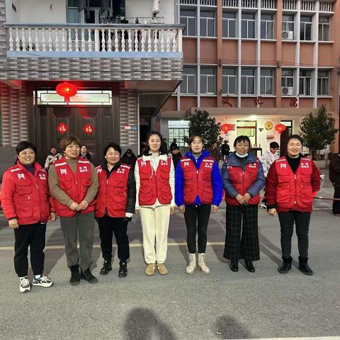 平平安安迎龙灯