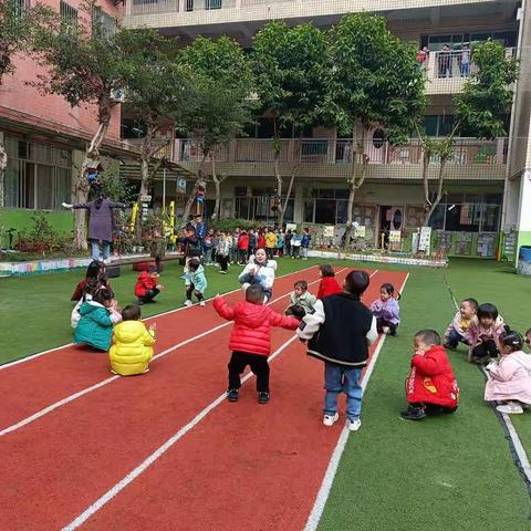 春天幼儿园小一班第十一周日常生活