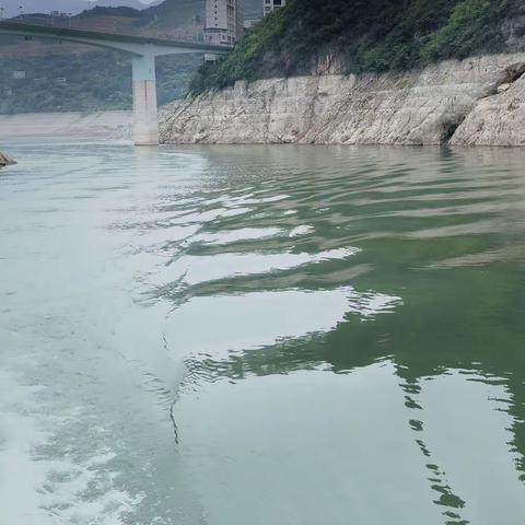 美丽的神龙溪