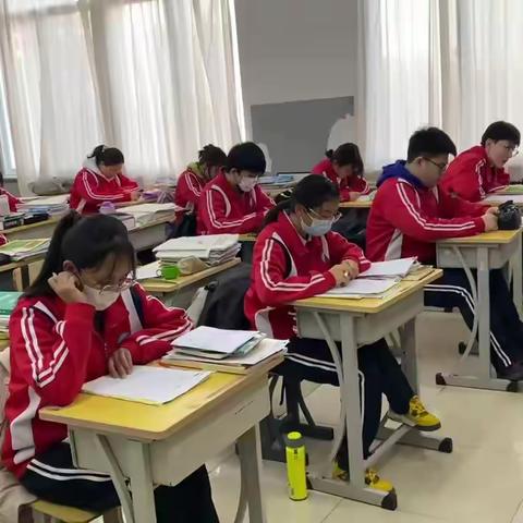 征战高考    百日誓师