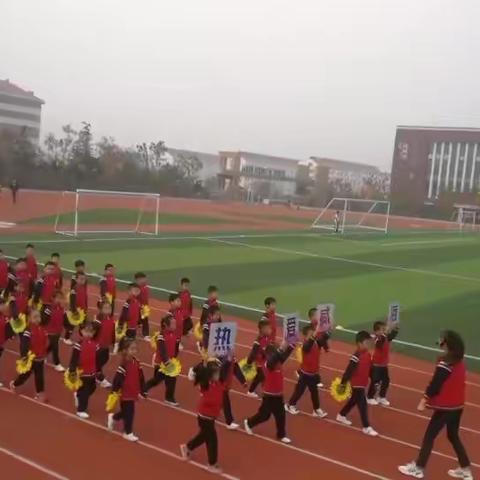 凤林小学秋季运动会圆满结束1.4