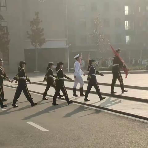 九九重阳节浓浓敬老情——临沂双语学校重阳节主题升旗仪式