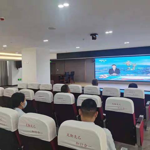 东明县人社局组织观看庆祝香港回归祖国25周年大会