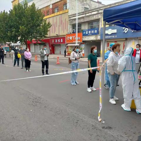 万荣县主城区全员核酸检测井然有序、快速高效