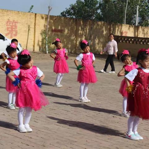 庄村小学“童心向党 健康成长”“庆六一”文艺汇演
