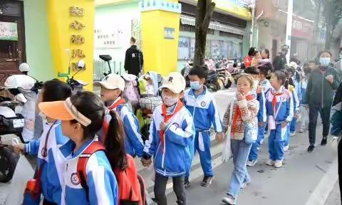 泾县实验小学二年级四班——秋游之旅