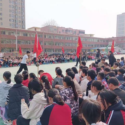 拔河比赛  拔出风采