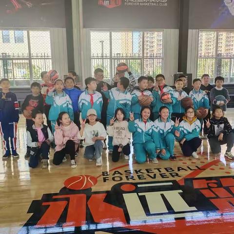 小小篮球 大大梦想——长治市实验小学 六（8）中队 篮球特色班创建首次活动纪实