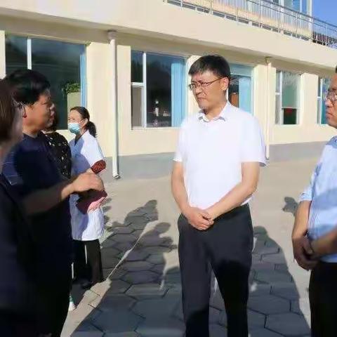 省政府督察组在我县督查社区养老幸福工程工作