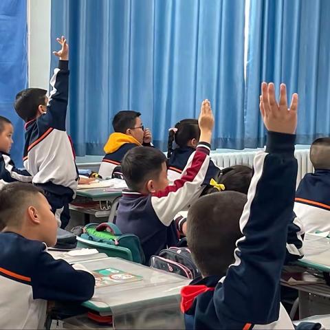 减负增效启新程 自主创新迎未来——希望学校小学部英语、综合组基准课活动