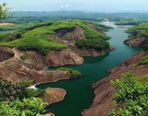 [娄底乐途行户外]10月25-27郴州雾漫小东江+奇观地貌高椅岭。豪华大巴车3日游。（副本）