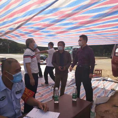 疫情无情，人间有情，湾坡村组织为武汉捐献爱心蔬菜