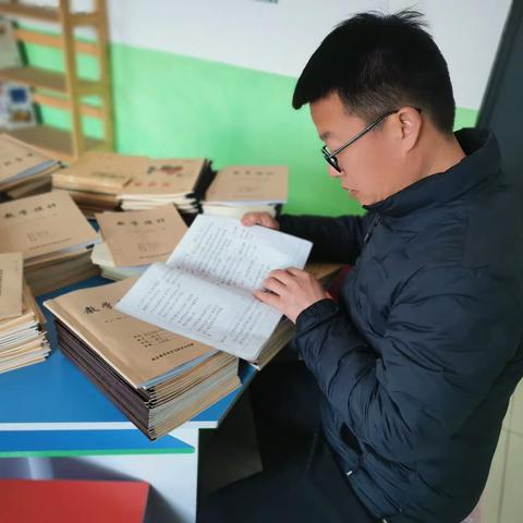 【邱县南辛店中心校】以检查促规范，以规范促提升---邱县南辛店中心校开展常规检查