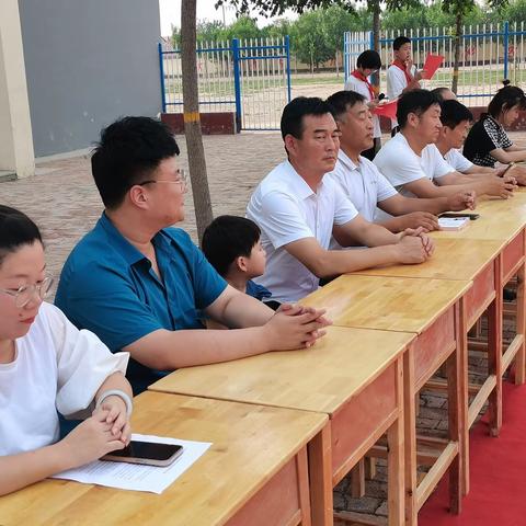 以梦为马，不负韶华，乘风破浪，扬帆远航——李天木镇自来屯学校2022届毕业典礼