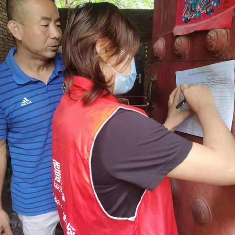 南何社区继续推进疫苗接种防汛检查工作