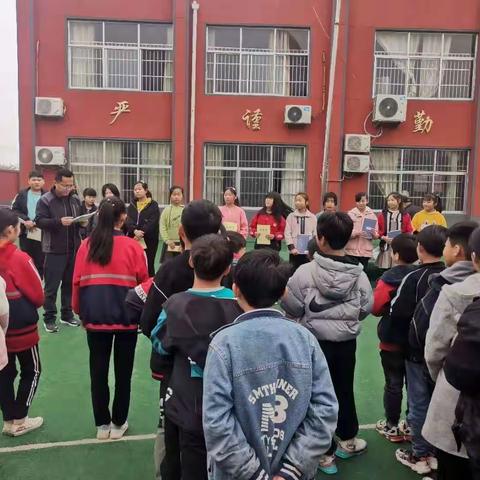 后院小学举办庆祝建党100周年书画大赛