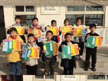 栉风沐雨砥砺行，春华秋实满庭芳—襄城县颍阳镇苏庄中心小学期中考试表彰大会