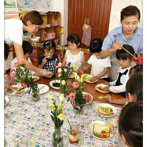 思茅区幼儿园小四班竹子制作 《小小面点师》（副本）