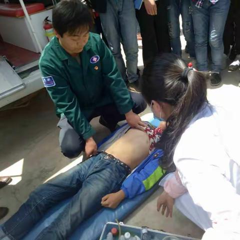 卫生应急知识进校园