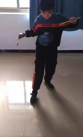 西葛小学校园空竹节第三周“空竹之星”展示