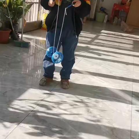 西葛小学2022年校园空竹节收官之一2班“群星闪耀”