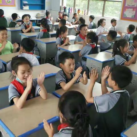 我运动   我快乐——灵宝市实验小学二年级“课间精彩一刻”活动掠影