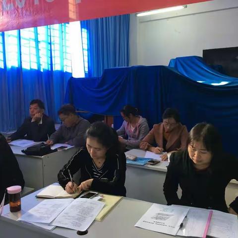 汲取教学精华，打造高效课堂