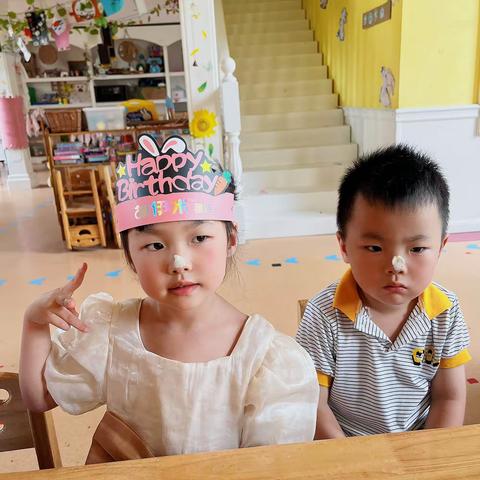 常一诺小朋友生日快乐🎂🎈🎈