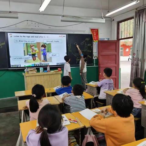 魏庄街道中心小学——英语课堂上的小游戏